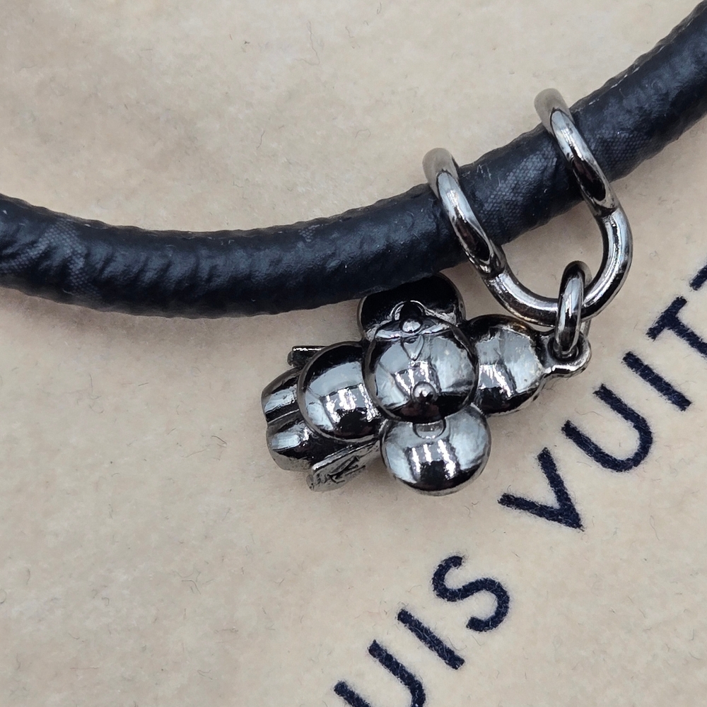 Louis Vuitton Monogram Eclipse Hang It Bracelet M… - image 7